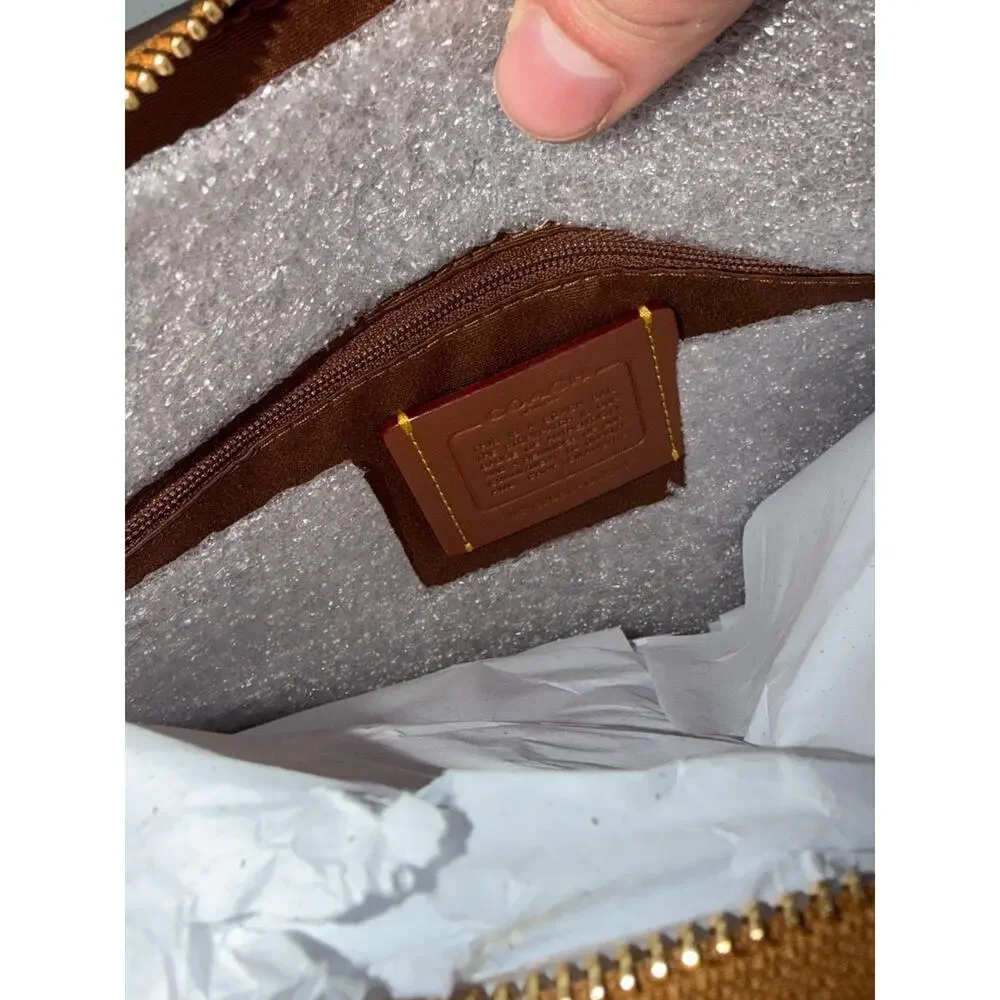 NWT B4-005 Coach Ella Shoulder Bag CCE48 smooth leather/Gold/Brown